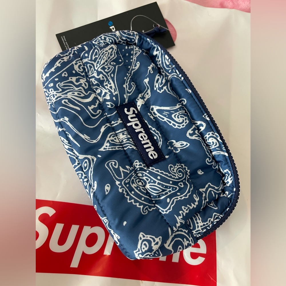 Supreme puffer pouch